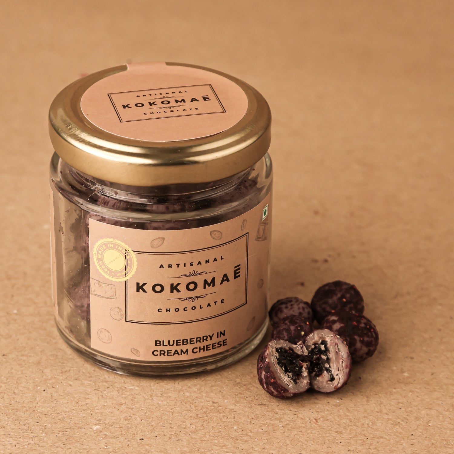 Kokomaē Blueberry Coated with Cream Cheese In Finest Couverture